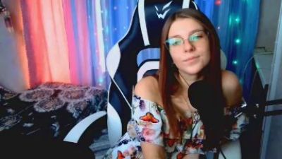 LoreneBelmarez live from France