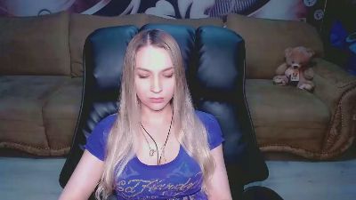 Lovellymalina live from Estonia