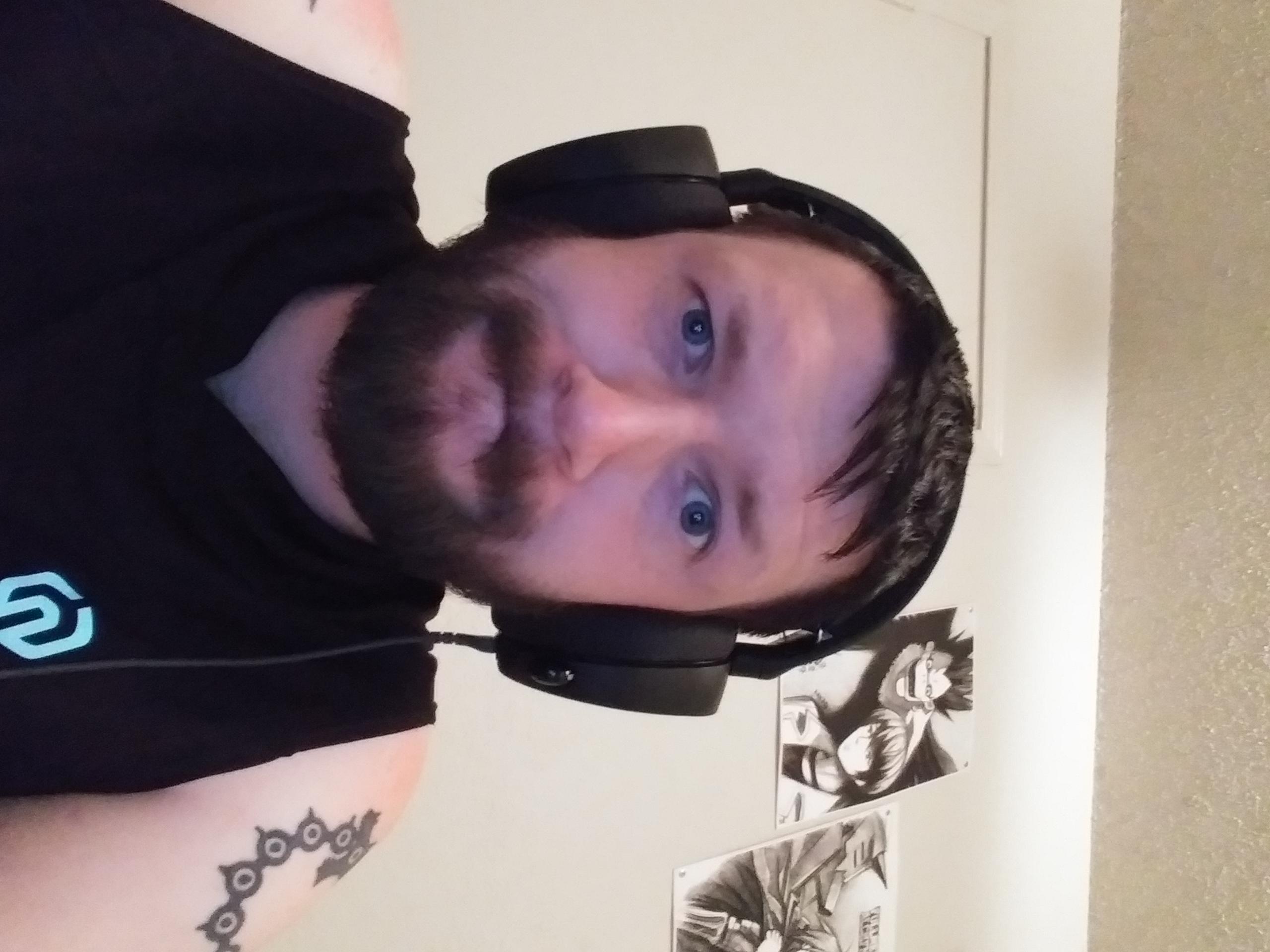 Lucas0318 live from United States