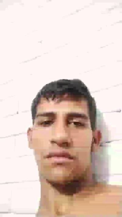 Lucasyesid live from Colombia