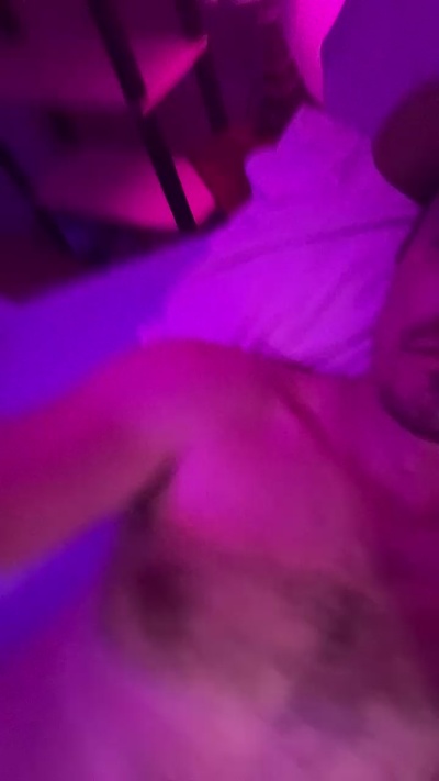 Lukaslasting live from United States
