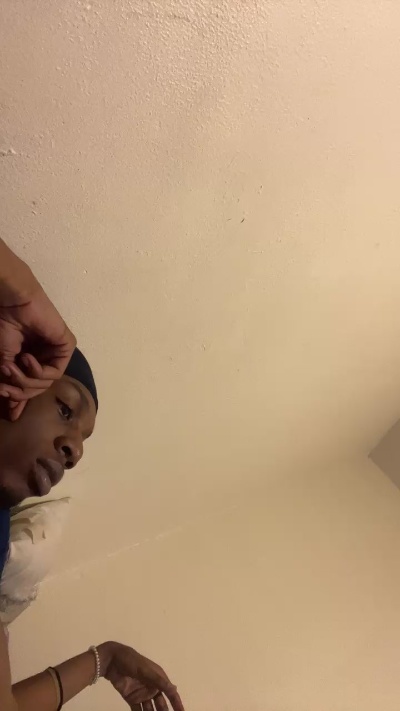 LulSkinnyDude live from United States
