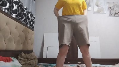 LynnaSeneker live from United States