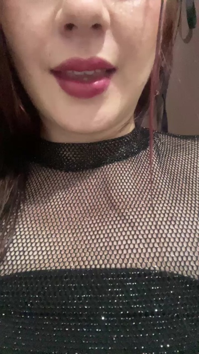 Maeede4 live from Brazil