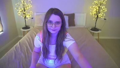 MagicPeachh live from Poland