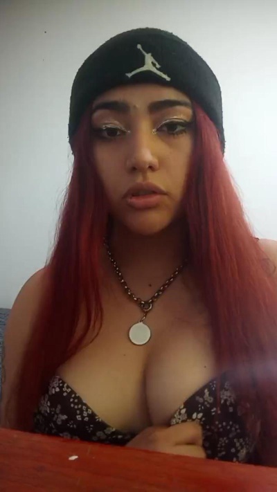 Magii_chavarria live from Chile