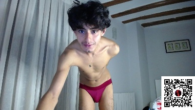 MagnoZaniah live from Spain