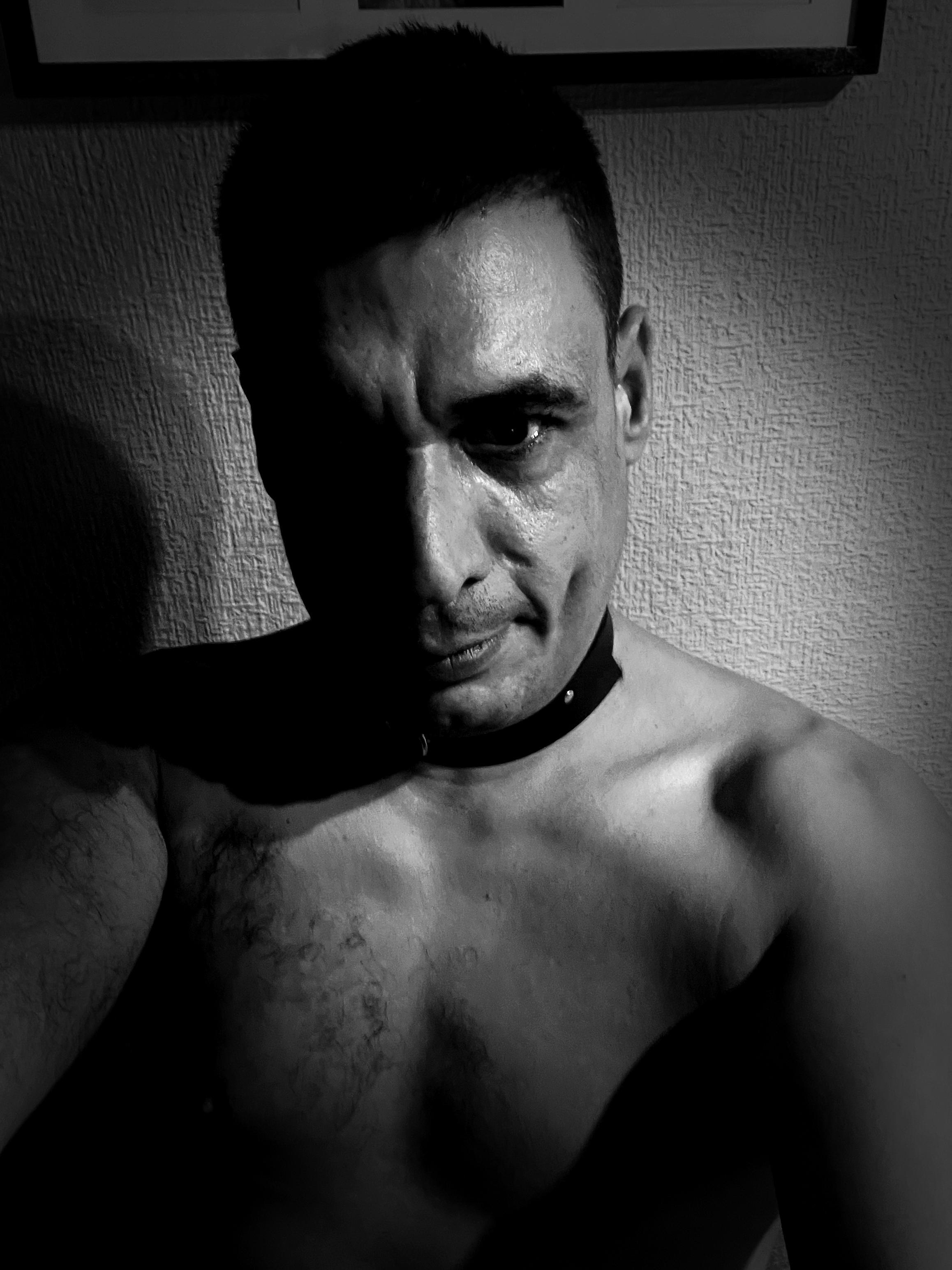 ManuMata26 live from Spain