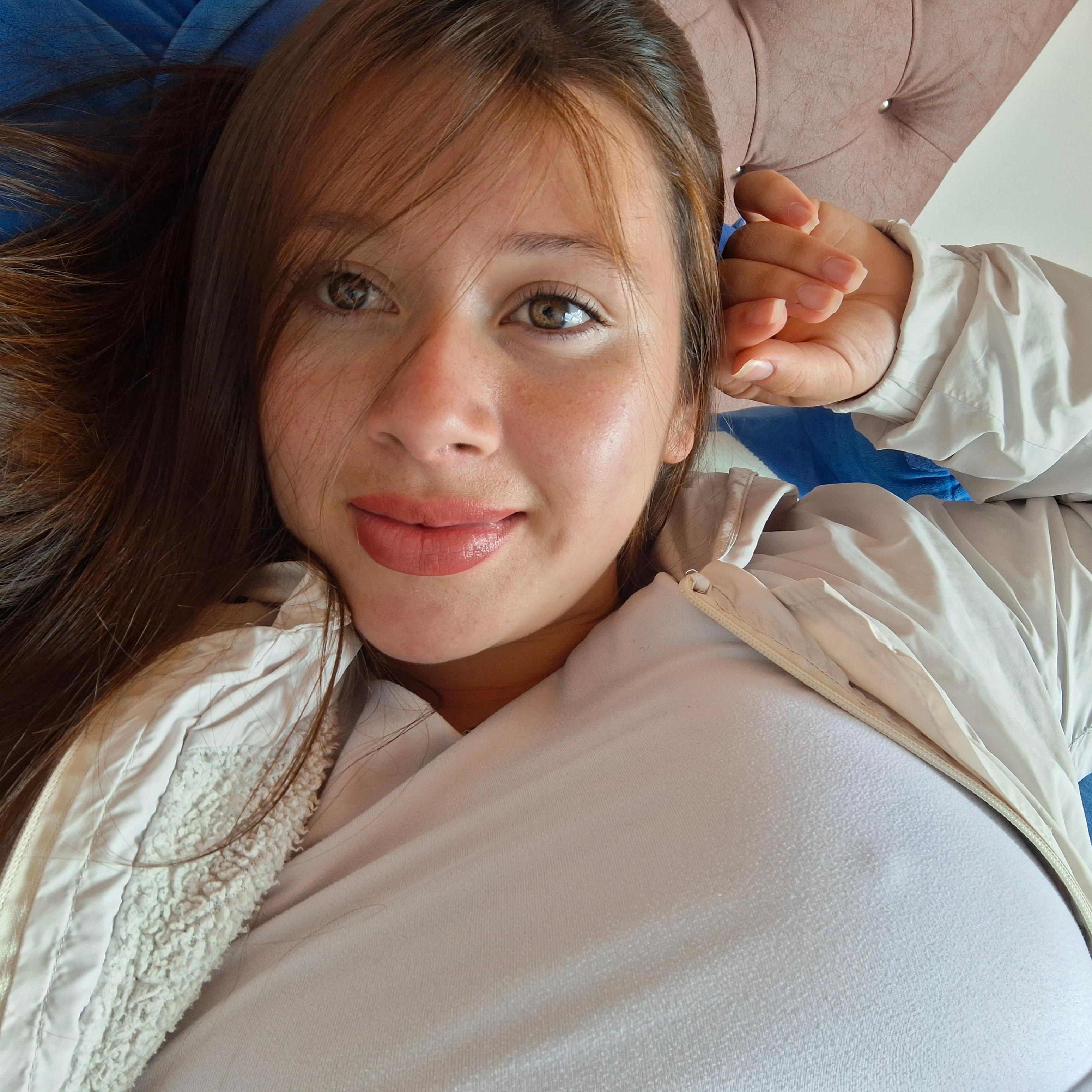 Mariana_Loving live from Colombia