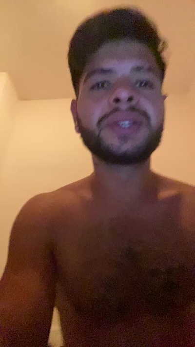 MarianoXX1 live from Spain