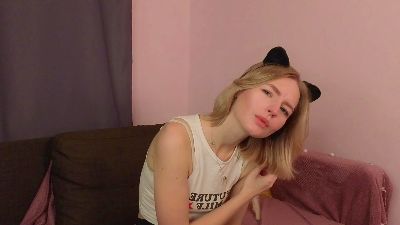 MarilynNoecker live from France