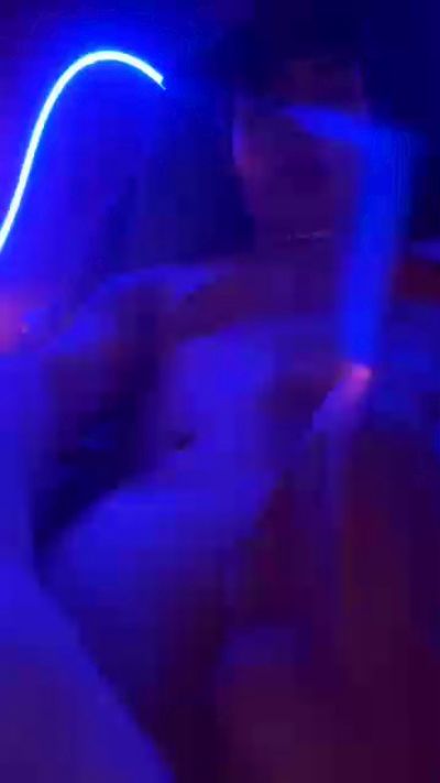 Matteo2202 live from Italy