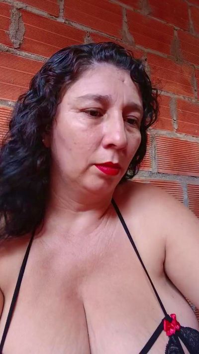 Maturealexa live from Italy