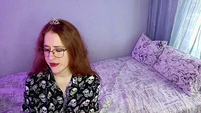 MauraJividen live from United States