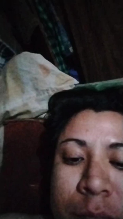 Mickhaela97 live from Argentina