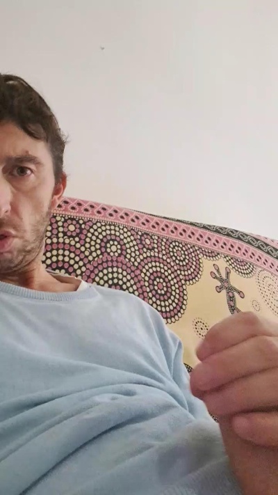 Mirko290180 live from Italy