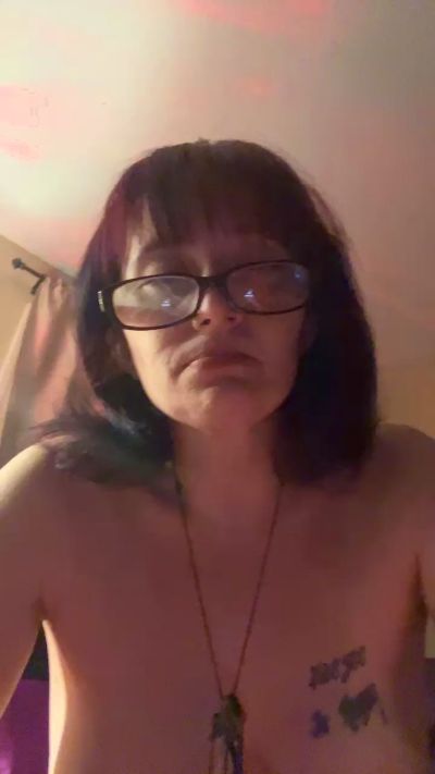 Mistresskit live from United States