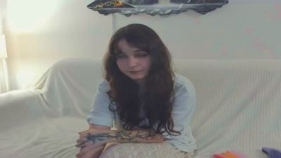 Moni_mira live from Russia