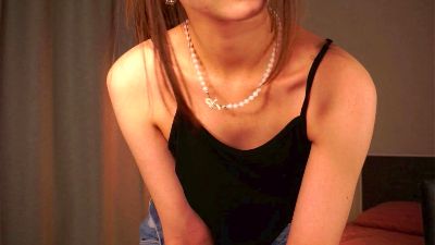 MonikaHerschell live from France