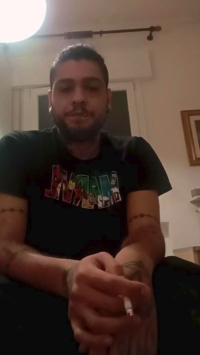 Mrbudbad live from Italy