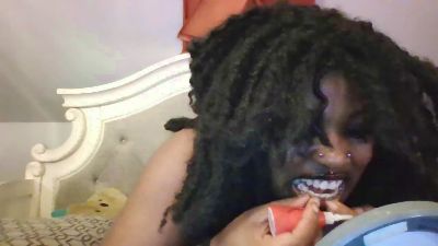 MyaMedusa8 live from United States