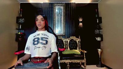 Nashla_21 live from Netherlands