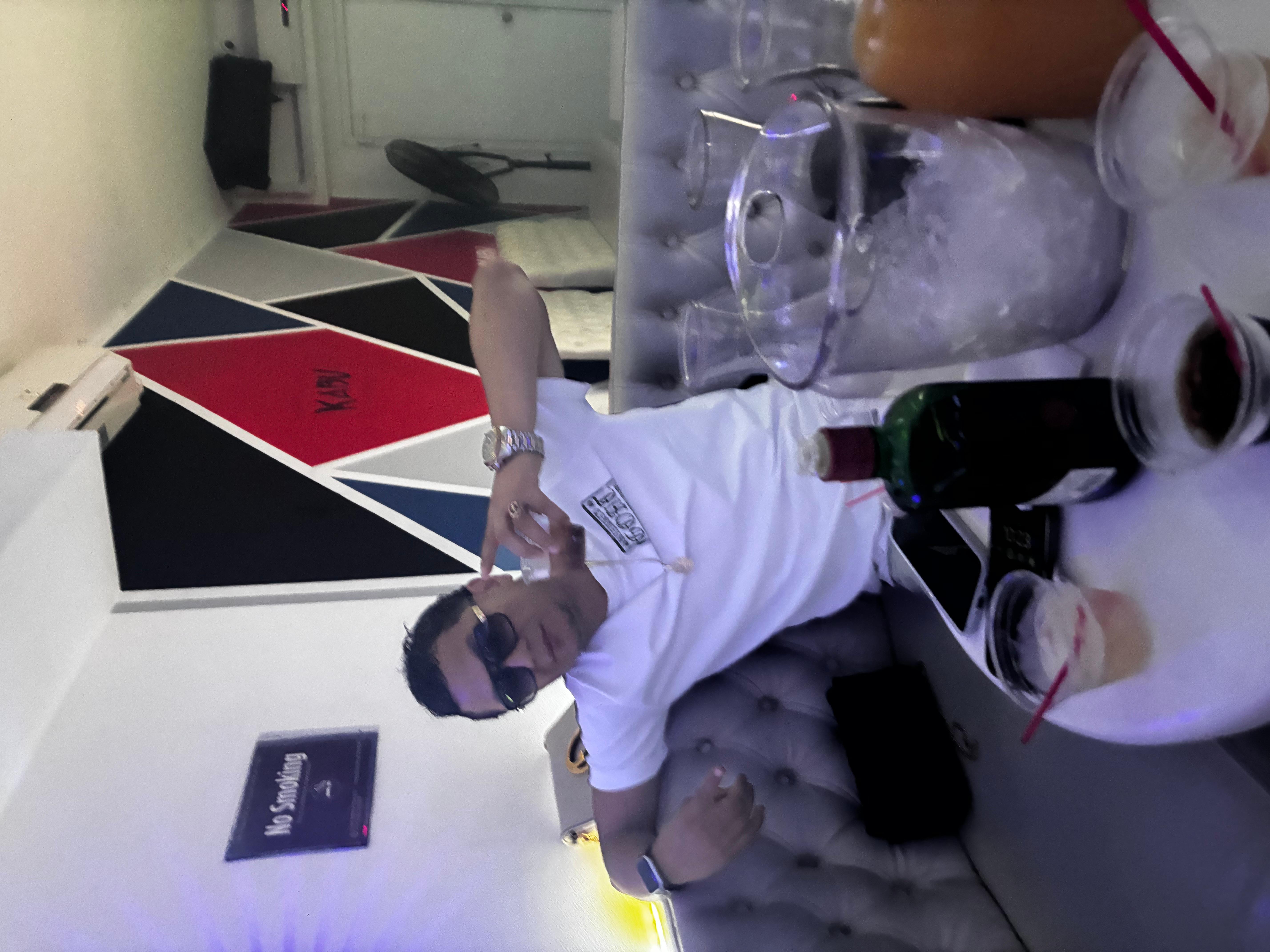 NewYork444 live from United States