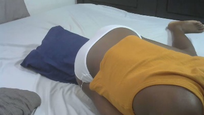 Nicepussie live from Kenya