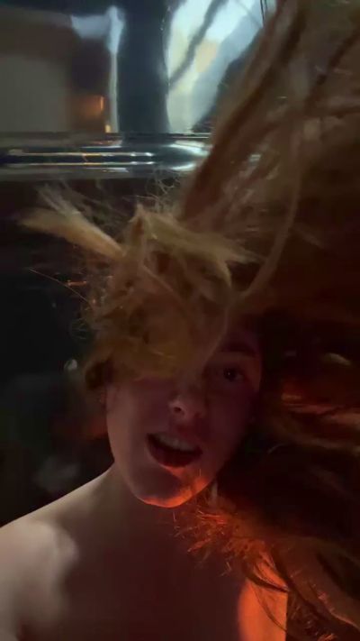 Nicoquin75 live from France