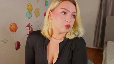 NikaDreem live from Latvia