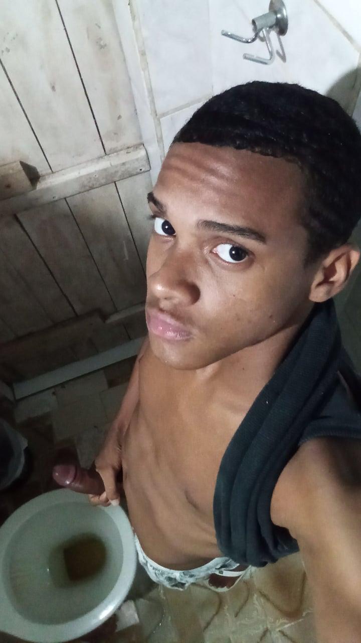 Novinhoode18 live from Brazil