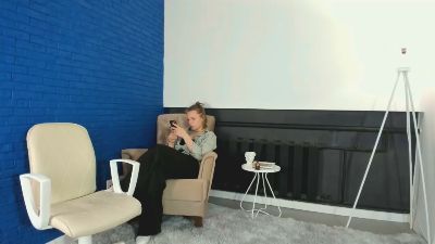 NylaSchock live from Poland