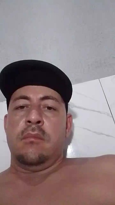 OliverToughuy live from Brazil