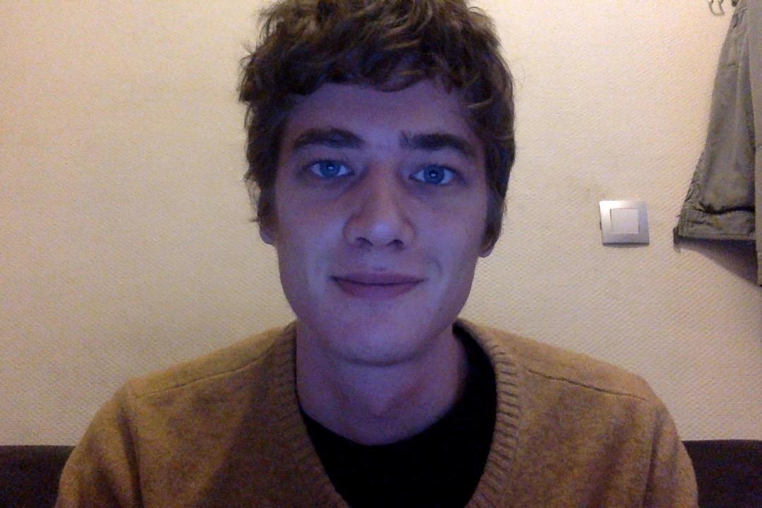 ParisBottomBoy live from France