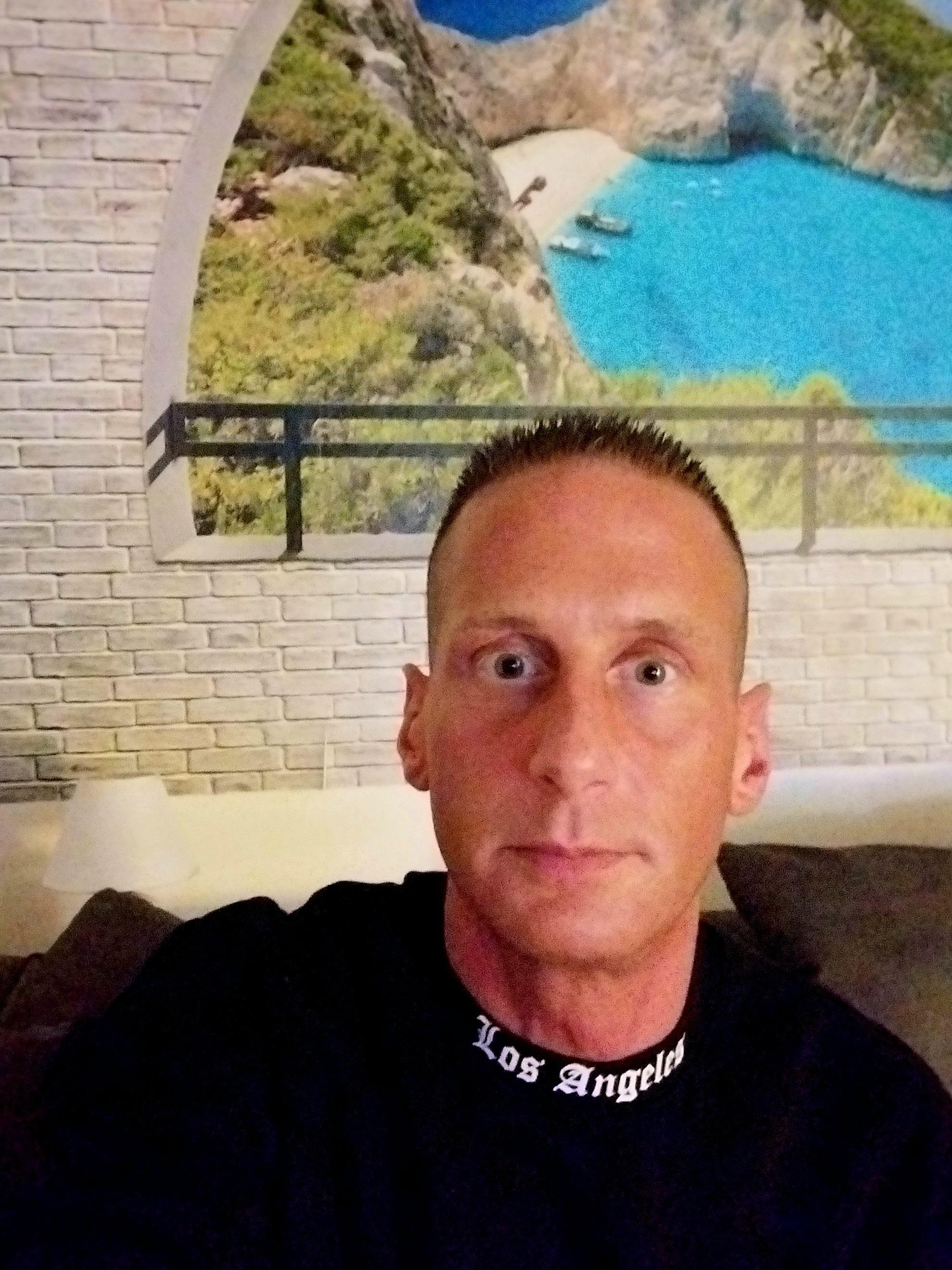 Patrick50226 live from Germany