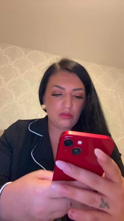 Petiteniki live from United Kingdom