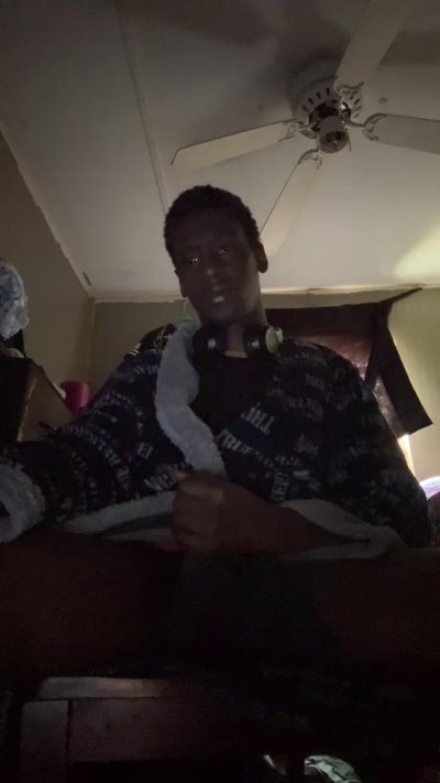 Quuwavvex live from United States