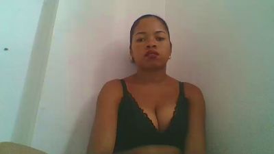 Raissasexy42 live from Madagascar