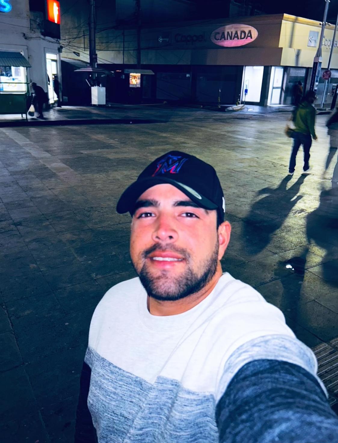 Randyviral live from Mexico