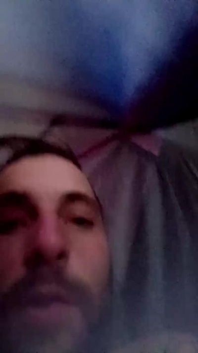 Raveybaby69 live from United States