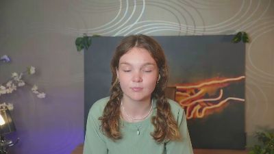 ReannaRocle live from France