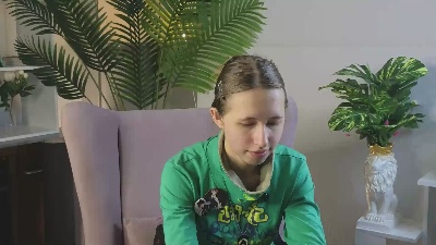 ReikoJabiro live from France