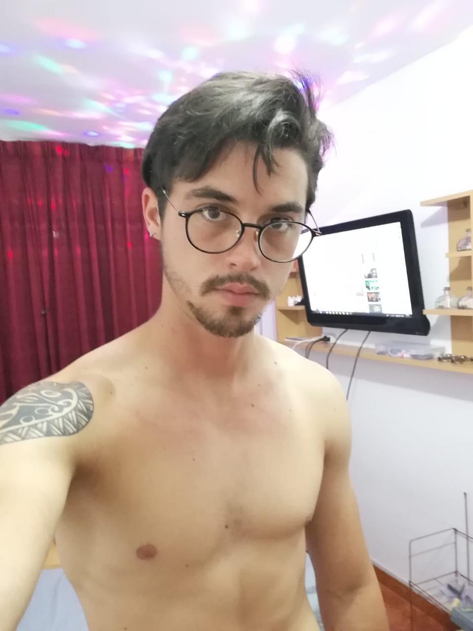 Riveras51 live from Cuba
