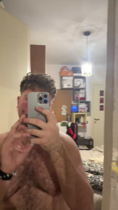 S4mu03 live from Italy