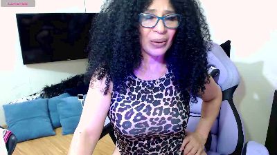 SOPHIALXX live from Colombia