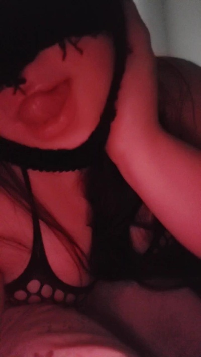 Saharaahot live from Chile