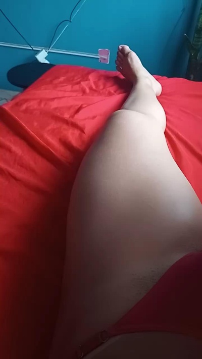 Saradelicia26 live from Brazil