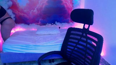 SccarlettGracee live from United States