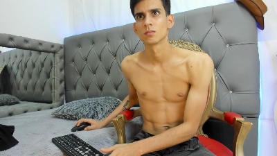 Sebalexis7 live from United States