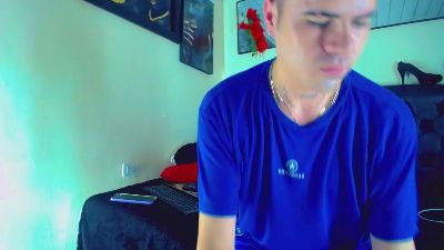 Sebastinaloaiza live from United States